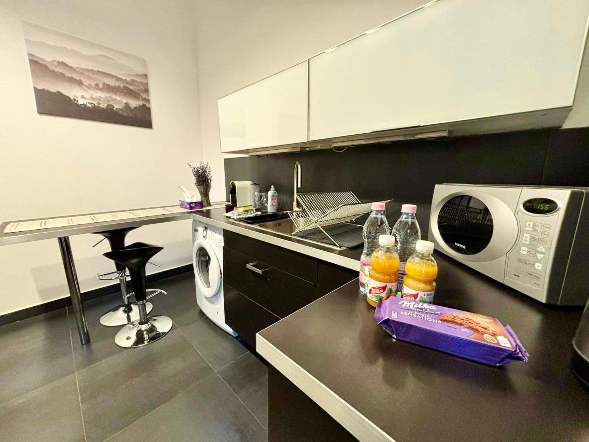 Alice Apartment - Andrassy Street Budapest Exteriör bild